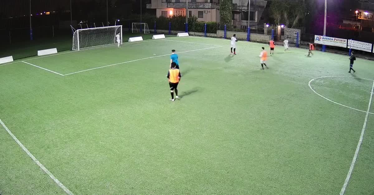 Gol in area