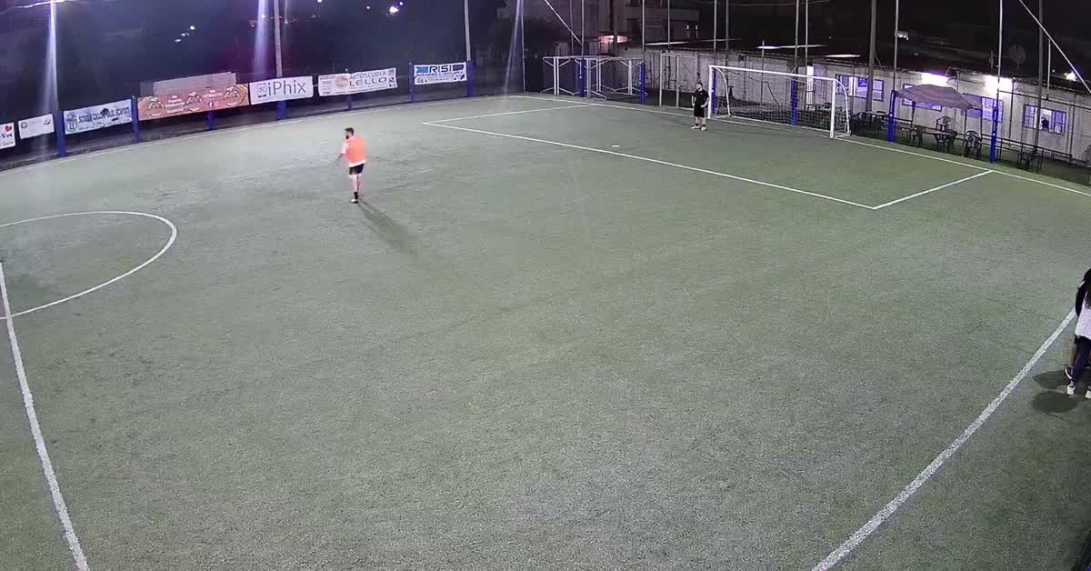 2contro1 goal