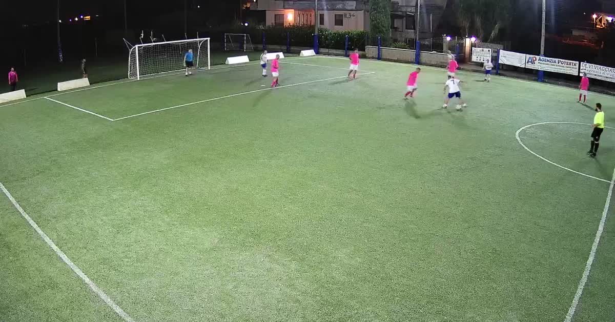 Bel recupero di palla e gooool