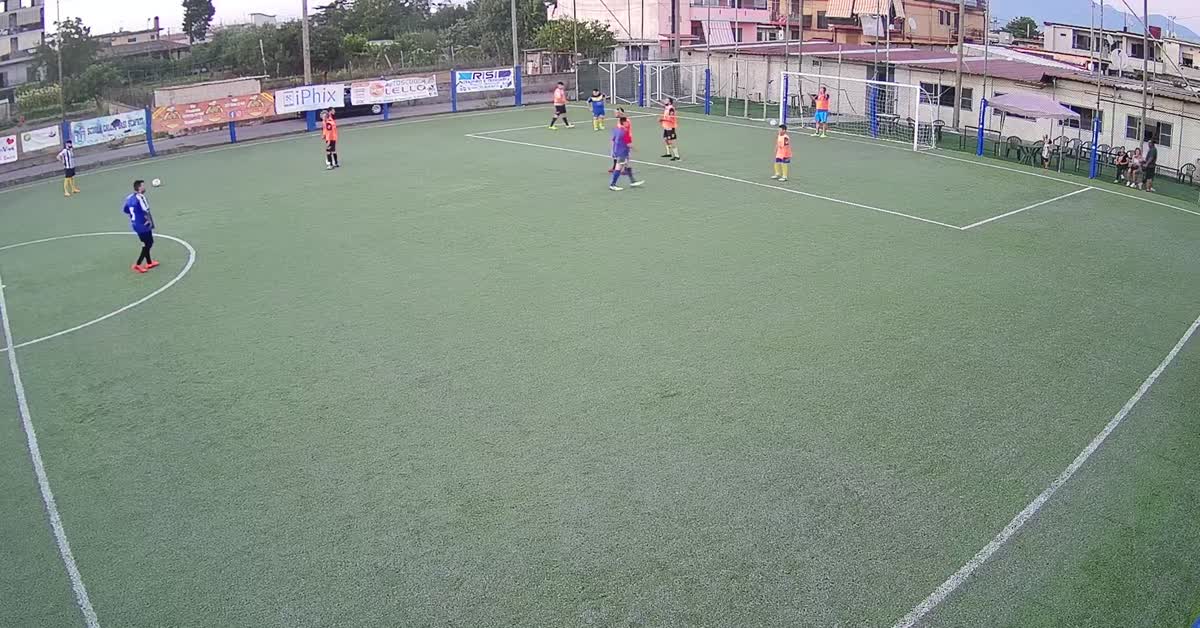 Ma il portiere cosa fa? 