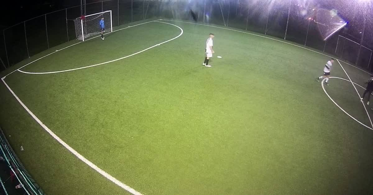 Gol con tunnel