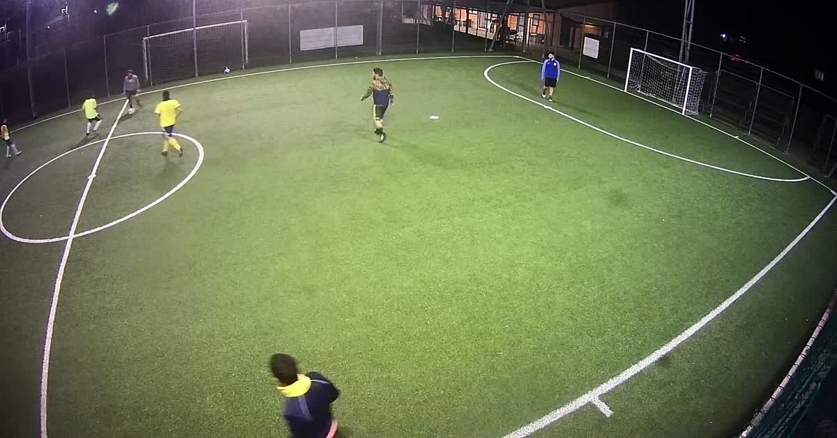 Goal da fuori e assist di tacc