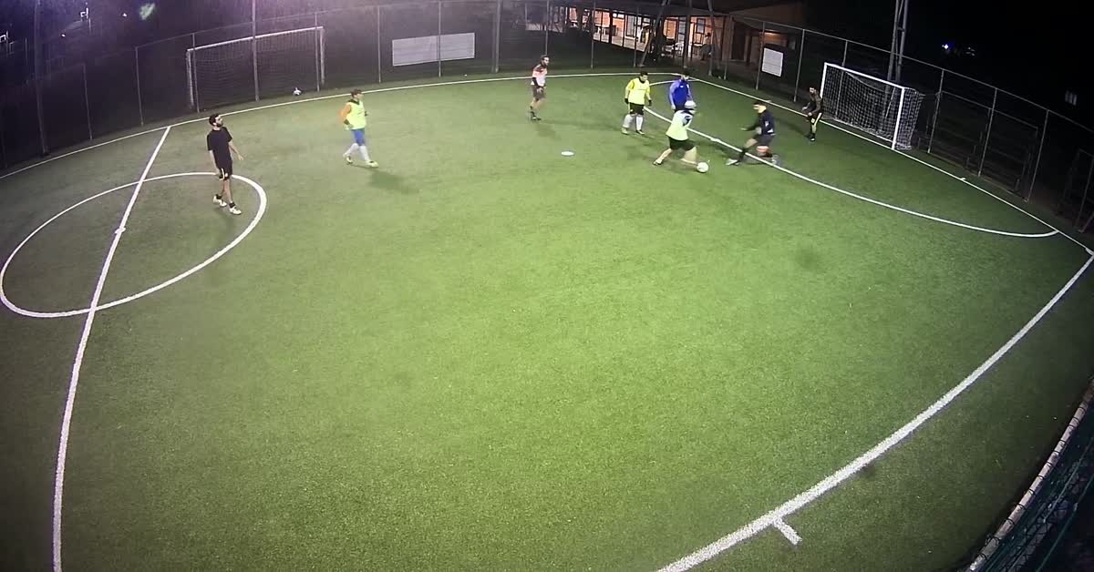 Goal di esternoo! -Alessio-