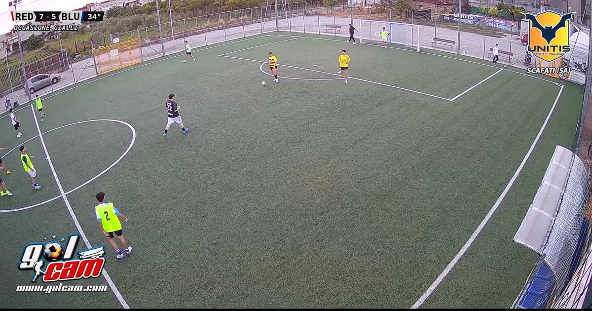 Golazo da centrocampo