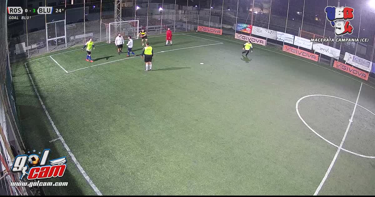 Palo goal di destro