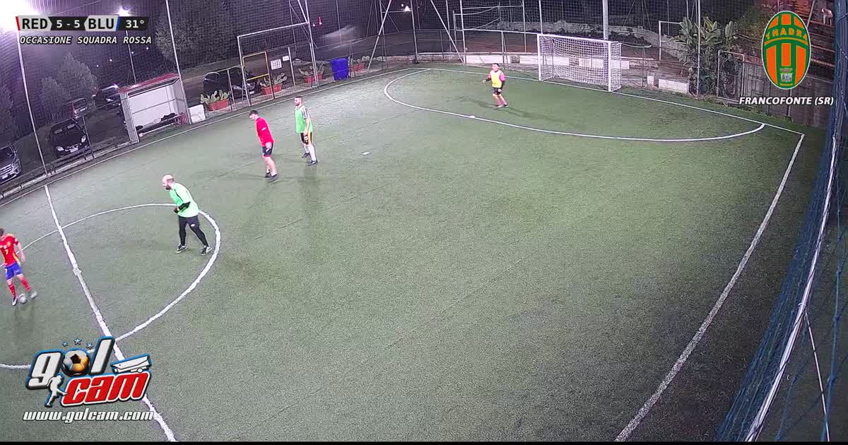 Tiro centrocampo
